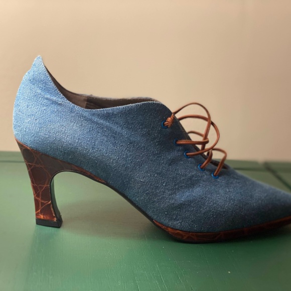 Prevata, Laced Oxford Heels, Denim Blue, Size 6B - Picture 3 of 3